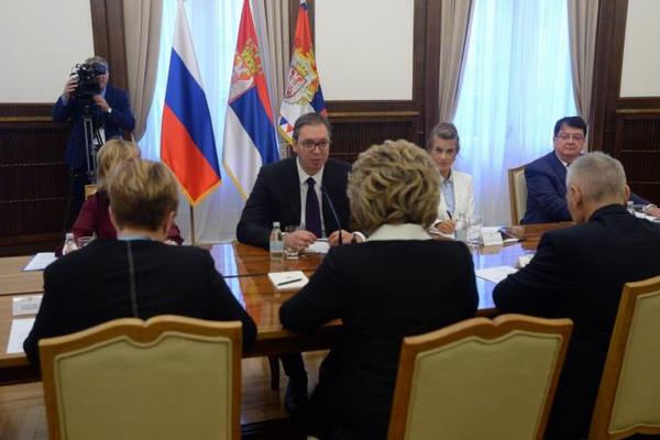 HTELI BI DA UKINU SRPSKU LISTU, POZIVAM IH DA SE URAZUME! Vučić upozorava na namere čelnika lažne države (FOTO)