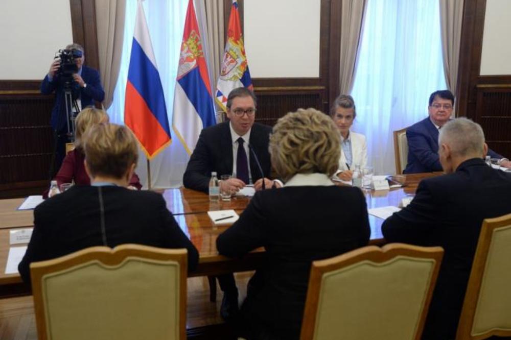 HTELI BI DA UKINU SRPSKU LISTU, POZIVAM IH DA SE URAZUME! Vučić upozorava na namere čelnika lažne države (FOTO)