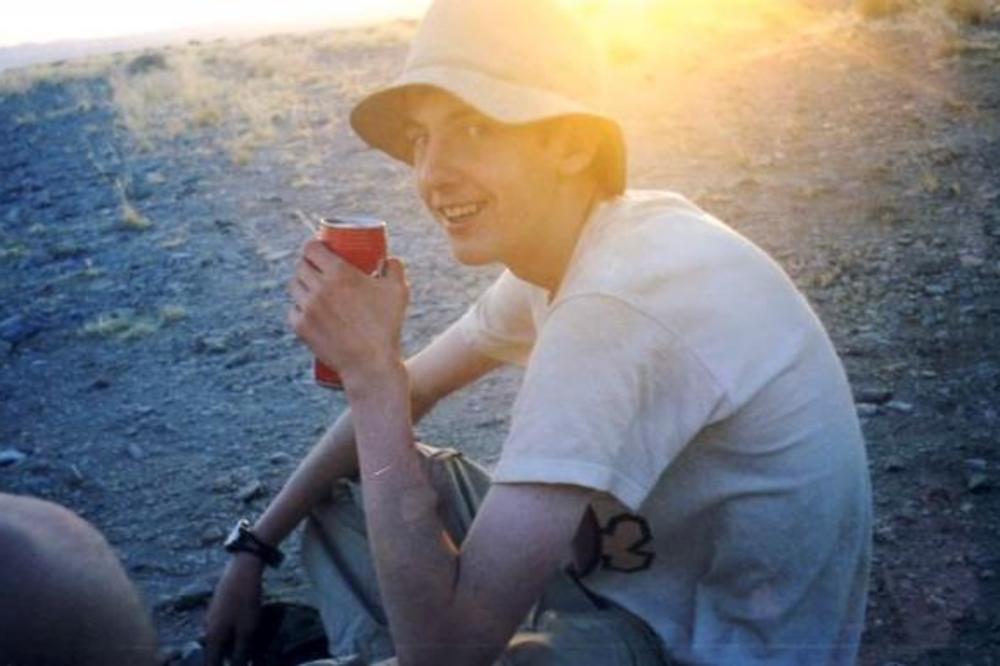 NAJGORI PEDOFIL NA SVETU PRONAĐEN MRTAV U ĆELIJI! Monstrum prethodno osuđen na čak 22 DOŽIVOTNE ROBIJE (VIDEO)