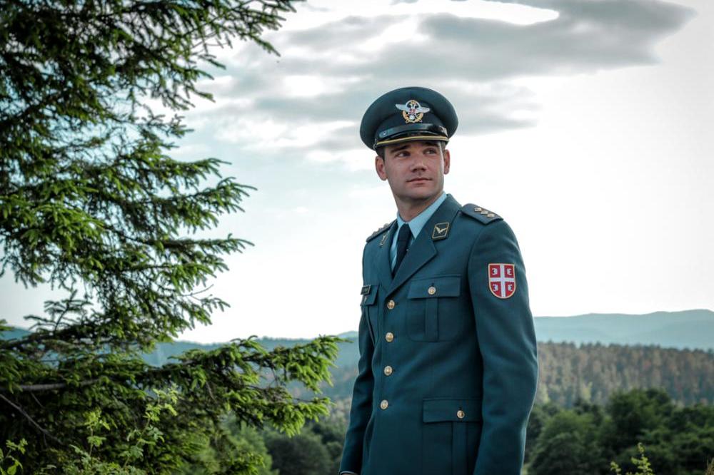 Vojsko moja, vojsko moja, (ne) dolazi sada...: Ovdašnji filmovi o vojnicima u mirnodopskim okolnostima