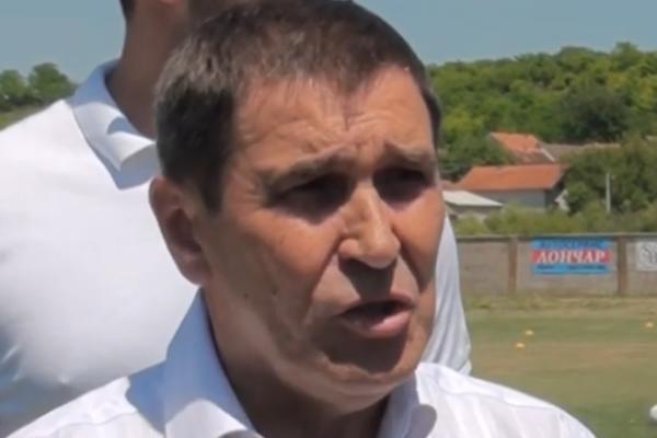 PREDSEDNIK OPŠTINE TRI GODINE DAVAO PARE IZ BUDŽETA SVOM UDRUŽENJU: Agencija traži SMENU, odbornici ga NE DAJU