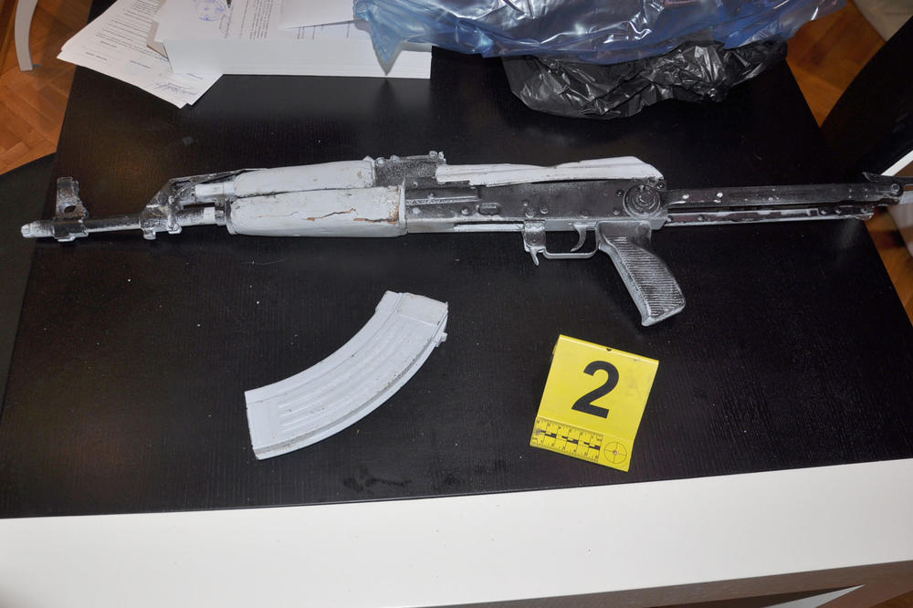 ŠVEDSKI RAMBO UHVAĆEN U NOVOM SADU: Policajci nisu mogli da VERUJU šta vide! (FOTO)