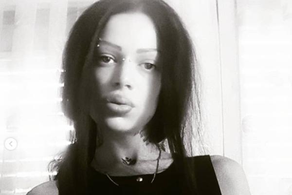 ZBOG OVIH SLIKA, DUNJU ILIĆ SU SVI OSUDILI! Otac joj je skoro preminuo, a ONA OVO RADI! (FOTO)