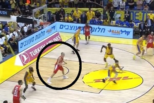 DELIJE BESNE NA BERONA: Promašio je šut za pobedu, a imao je potpuno samog Davidovca ispod koša!