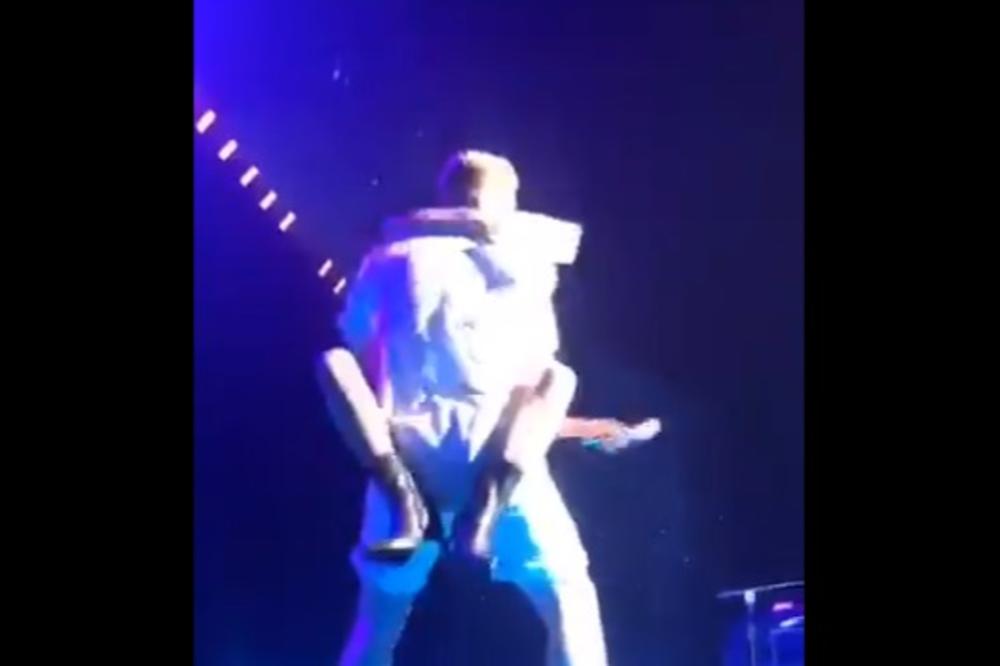 CRNILO ZAVILO ESTRADU, DESILO SE NEŠTO JEZIVO: Pokušao je OTMICU poznate pevačice, a onda su ga UPUCALI -HOROR!