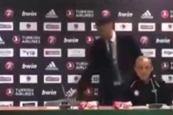 MESINA SE PROSUO NA KONFERENCIJI: Italijan poljubio patos pred gomilom novinara!