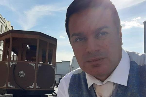 OTKRIVEN JOŠ JEDAN ČLAN PORODICE ĐOGANI! Svaki dan ga gledate u SERIJI CRVENI MESEC - ovo je Dario Đogani!