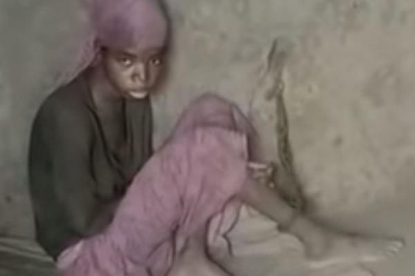 OTAC MONSTRUM DRŽAO ĆERKU U OKOVIMA! Dve godine bila MUČENA iz razloga koji će vas sve ostaviti u ŠOKU