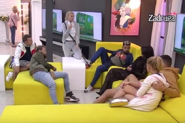 TAP-TAP I GOTOVO! SAD CELA SRBIJA ZNA KAKAV JE MARKO U KREVETU: Zadrugarka otkrila sve do detalja! Luna će ODLEPITI