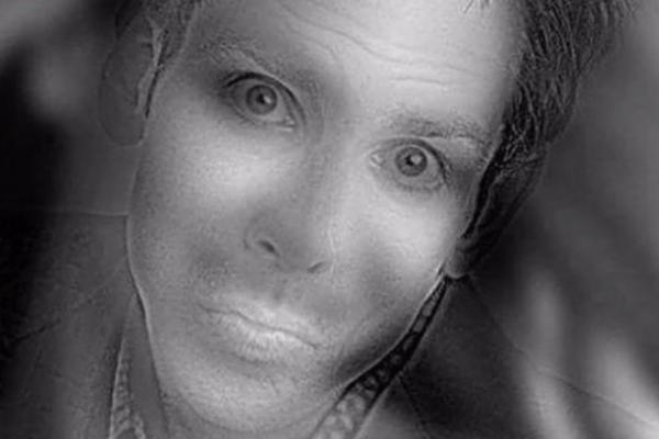 NA OVOJ SLICI JE DEVOJKA! Pogledajte malo bolje, istina je! (FOTO)