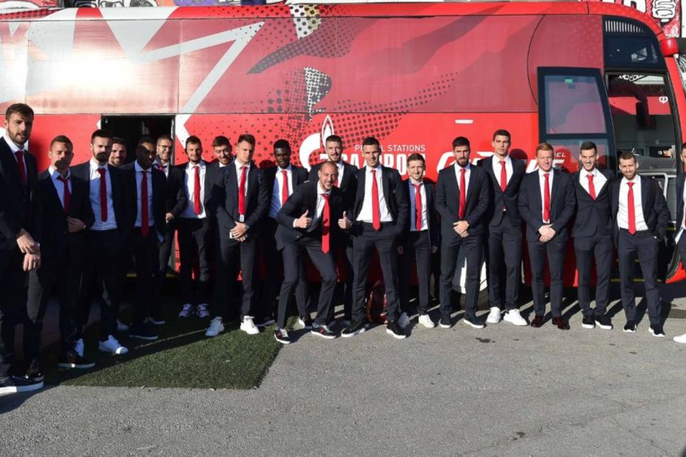 ZVEZDA KRENULA U LONDON: U avionu 21 igrač!