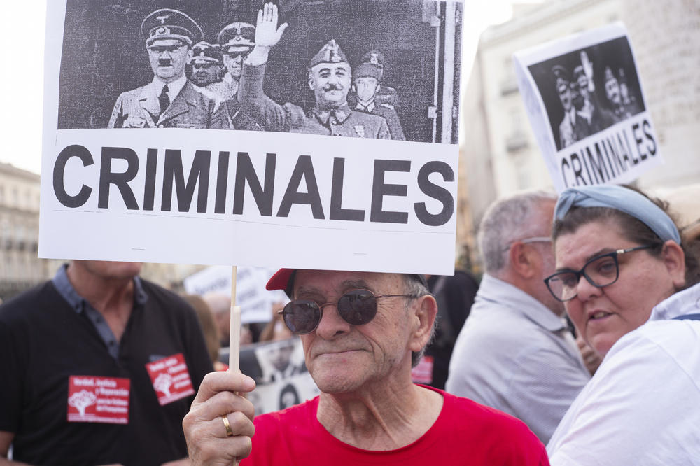 DIKTATOR NE ZASLUŽUJE MAUZOLEJ: Francisko Franko biće EKSHUMIRAN i pokopan u običan grob