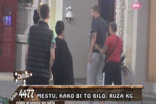 TUČA JANJUŠA I MLAĐANA! Jedva su ih razdvojili! (VIDEO)