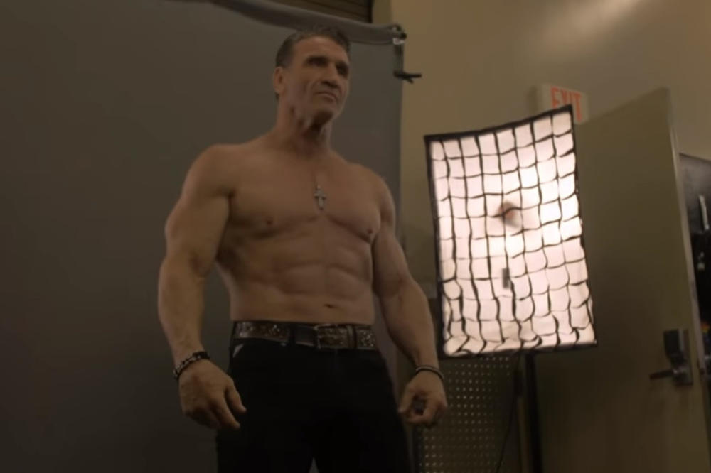 OVAJ ČOVEK IMA 55 GODINA: Najopasniji je na svetu, legenda MMA oktagona, a i dalje izgleda kao mladić maneken!