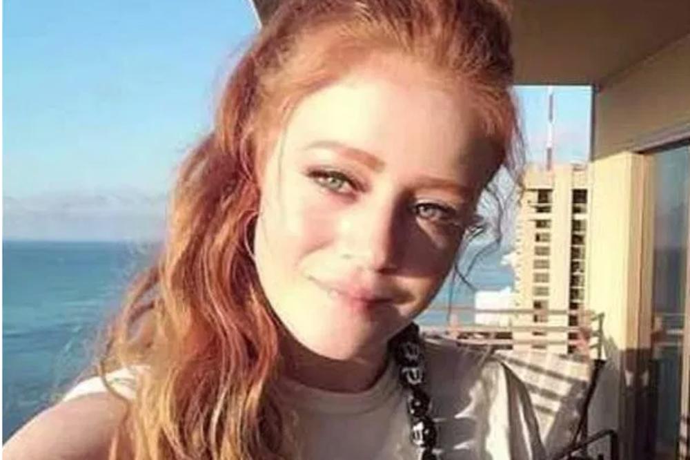 ZAPOSLILI SU LEPU DADILJU, TO IM JE BILA KOBNA GREŠKA: Ono što je uradila njihovim BLIZNAKINJAMA ih je SLOMILO