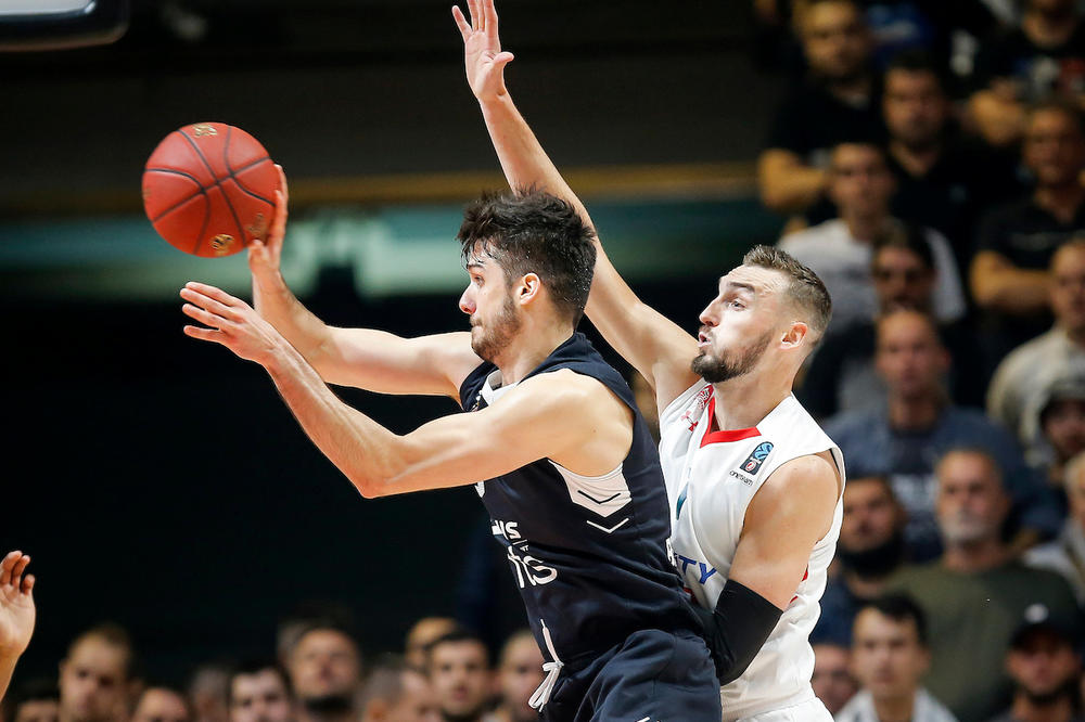 GROBARI OSTAVILI ZABEZEKNUTOG IGRAČA LOKOMOTIVE: Bivša NBA zvezda poručila da će ih do kraja života pamtiti!