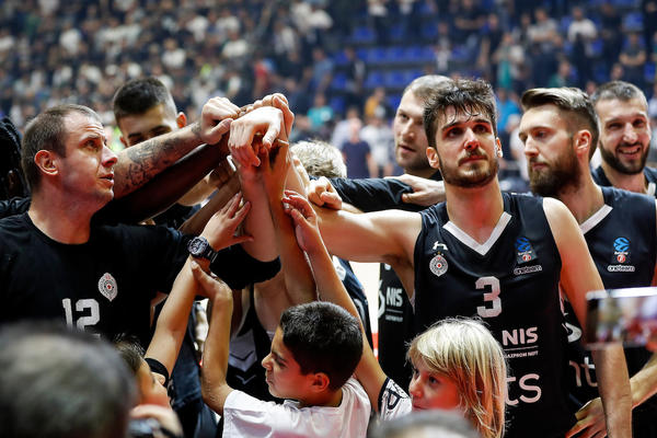PARTIZAN U ZAVRŠNIM PREGOVORIMA SA AMERIKANCEM: Veliko pojačanje pred potpisom!