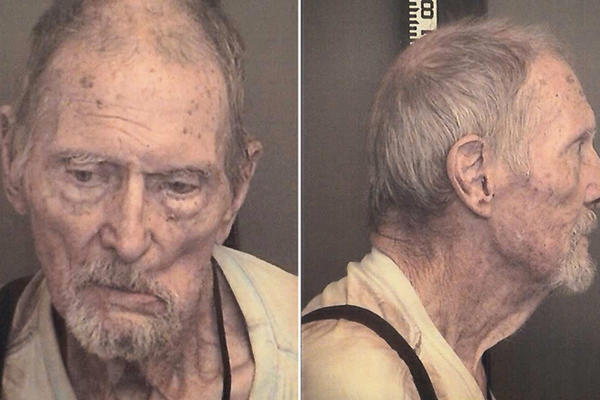 40 GODINA SE USPEŠNO SKRIVAO OD POLICIJE: Uhvatili STARCA koji je decenijama ranije uradio nešto JEZIVO!