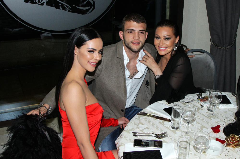 Odluka je doneta: Veljko i Bogdana Ražnatović spakovali kofere i napustili Titel