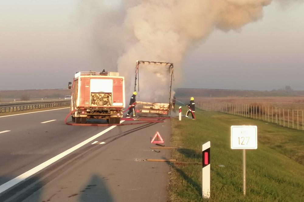 NA AUTO-PUTU KOD PREDEJANA GORI KAMION! Saobraćaj ka Nišu zatvoren