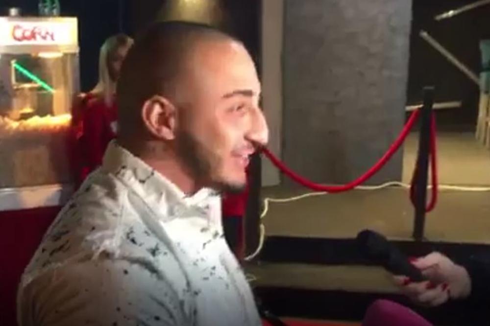 IDIOTI! PEVAČ BESAN NA SVOJE KOLEGE! Radi se o KORONI, a kada vidite šta je NAPISAO totalno ćete se SLOŽITI SA NJIM