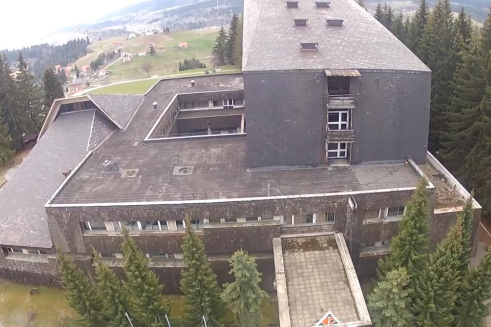 AKO IMATE 4 MILIONA EVRA, MOŽETE DA KUPITE OVAJ RAJ U SRBIJI: Ovo su detalji