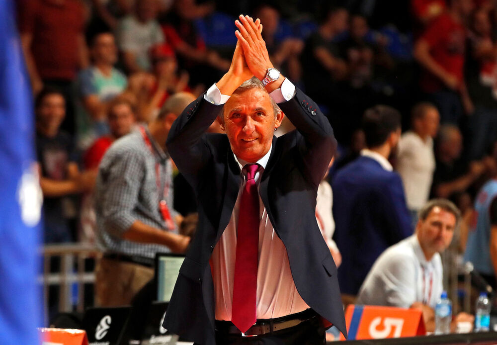 Svetislav Pešić je dočekan ovacijama u Beogradu 