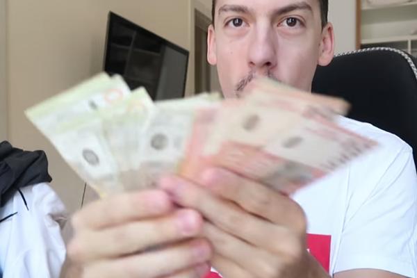 BAKA PRASE ZAPALIO INTERNET: Otvorio još jednu FIRMU, mlati pare, a jedan DETALJ OSTAVIO JE SVE U NEVERICI (FOTO)