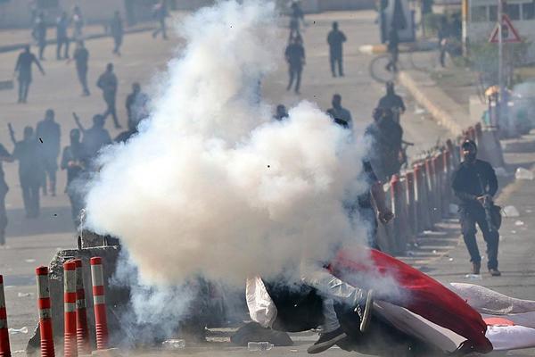 RAKETE PUCAJU OKO AMBASADE SAD: Pet komada u Zelenoj zoni, detonacije odjekuju IRAKOM (VIDEO)
