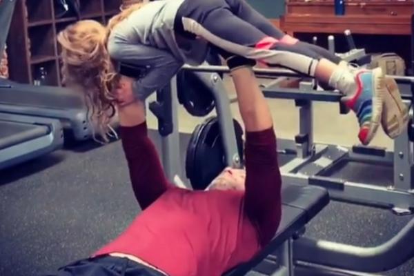 PRSTOM NISAM MRDNUO 9 GODINA, A ONDA SAM OTIŠAO U TERETANU: Jedna stvar se promenila, ljudi ne mogu da me podnesu