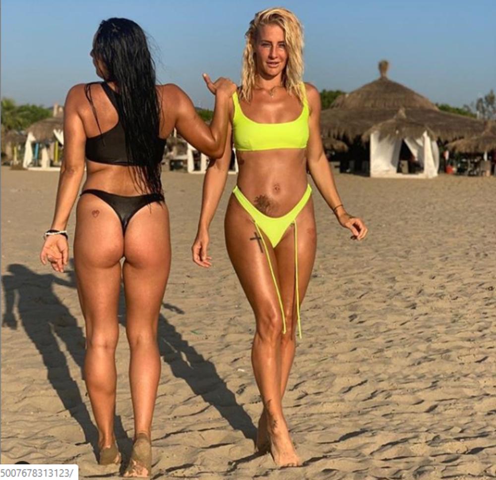 Dabovićka na plaži  