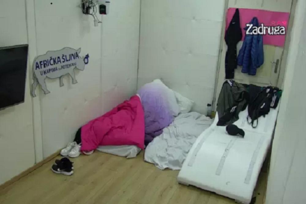 DOBRO ŽENO DA LI SI TI NORMALNA??? Dan posle ABORTUSA Miljana imala ODNOSE sa ZOLOM, celu noć se čuli UZDASI