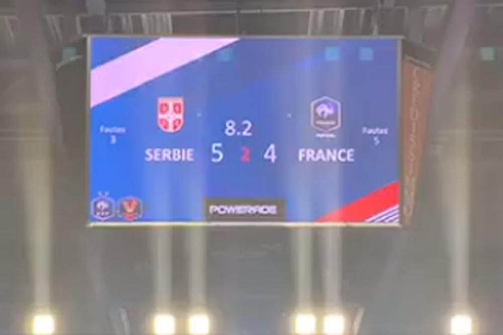 ČUDO NEVIĐENO USRED PARIZA! Golman Srbije dao gol preko celog terena u poslednjoj sekundi za pobedu!
