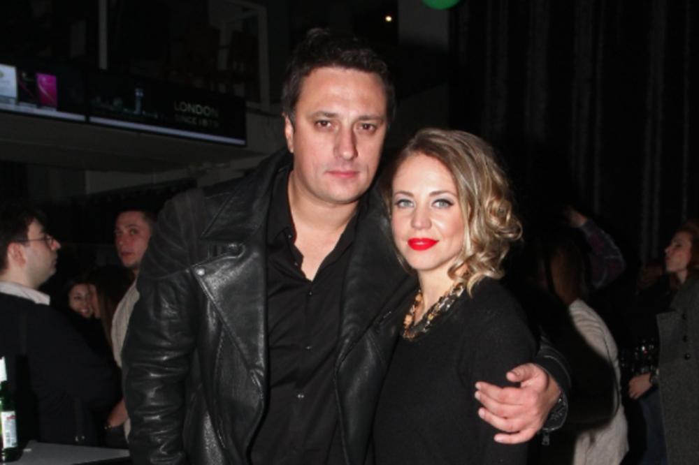 ANDRIJA MILOŠEVIĆ VODI BORBU ZA POTOMSTVO: Njegova devojka NIKAKO ne može da ZATRUDNI! Ovo je JEDINO REŠENJE!