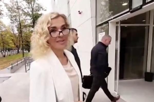 POTRESNO SVEDOČENJE HALIDOVE LJUBAVNICE U OSNOVNOM SUDU U BANJALUCI: Udarao me je po glavi, čupao i GRIZAO