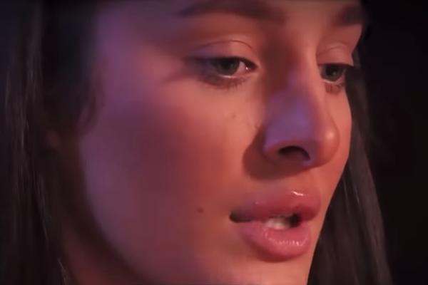 LUNA PLAČE ZBOG SVOG IZGLEDA: Debela sam! Ružna sam! Nezadovoljna, ni OPERACIJE NISU POMOGLE!