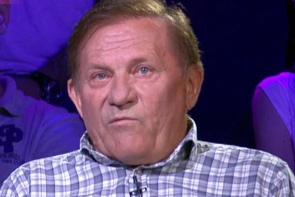 SINOVE MILOŠA BOJANIĆA ZNATE, A NJEGOVE SNAJKE SIGURNO NISTE VIDELI: Zanosna crnka i prelepa plavuša! (FOTO)