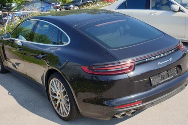 DRŽAVA ZA 135.000 EVRA PRODAJE PORŠE oduzet kriminalcima!