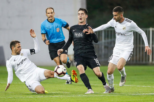 DEFANZIVAC NAPUSTIO PARTIZAN: Iz Humske na Banovo brdo!