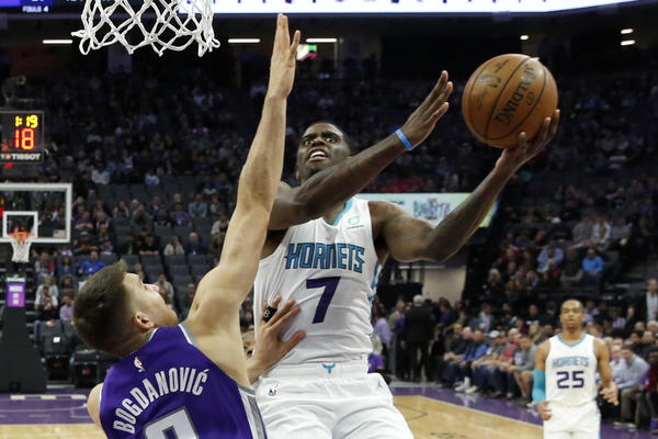 CRNI BOGDANE, ŠTA SE TO DEŠAVA S TOBOM? Nastavlja se KATASTROFA Srba u Sakramento Kingsima! (VIDEO)