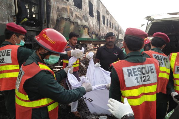 TRAGEDIJA U PAKISTANU: Poginule 4 OSOBE u eksploziji bombe