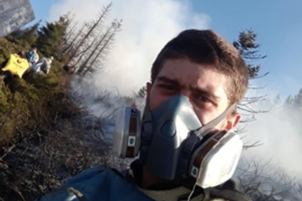 NA LEĐIMA JE NOSIO KANISTERE PUNE 25 LITARA VODE: Ovo je HEROJ koji je rizikovao svoj život da zaustavi POŽAR