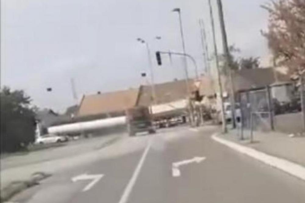 BAHATI KAMIONDŽIJA OTKINUO RAMPU I NASTAVIO DALJE: Skandalozan snimak iz Pančeva zgranuo javnost (VIDEO)
