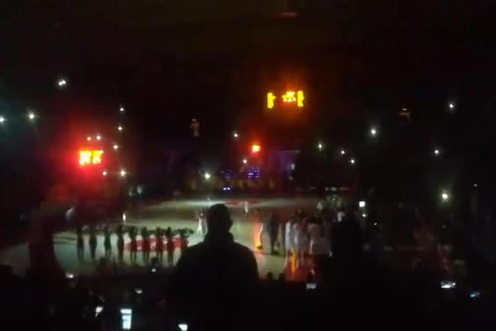 ZVEZDA IPAK POSLUŠALA EVROLIGU: Performans za Noć veštica, ali na srpski način!