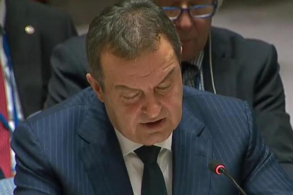 DAČIĆ TUŽIO NAJGLASNIJU OPOZICIONU POSLANICU: Rekao je TOMI FILI da preko ovoga NE MOŽE DA joj PREĐE!