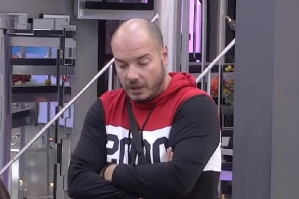 MIRKO GAVRIĆ KONAČNO IZNEO DETALJE RAZVODA: Saznao sam da IMA NEKOG, osećao sam se KAO UTABANA CIGARETA! (VIDEO)