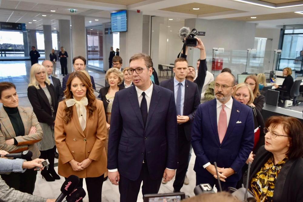 VUČIĆ NA SVEČANOM OTVARANJU RENOVIRANE PALATE PRAVDE! Ovaj događaj je VRLO VAŽAN ZA SRBIJU (VIDEO)