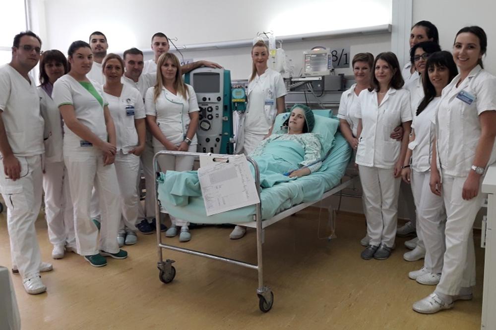 TRUDNICI IZ NOVOG PAZARA JE PRETILA SMRT! Hrabri lekari su je spasili SVOJIM PODVIGOM (FOTO)