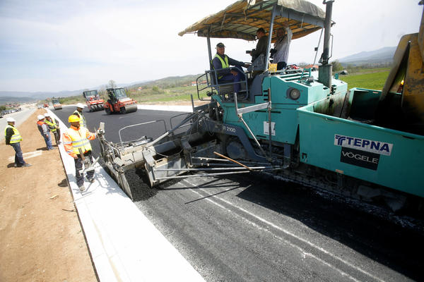 ZAVRŠENI RADOVI NA KORIDORU 10: Jedna od najzahtevnijih deonica otvara se za saobraćaj