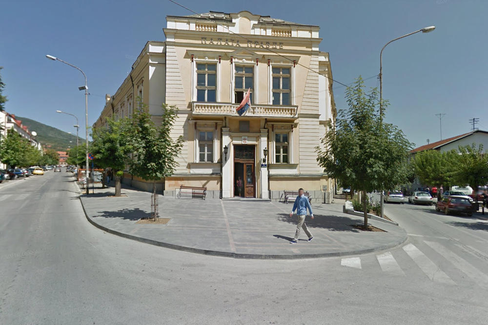 U SUDU U VRANJU IZBIO JE HAOS: Čovek je hteo da polije sudiju SONOM KISELINOM!